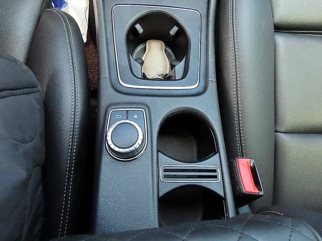 Mercedes Benz A Class - Vista 12