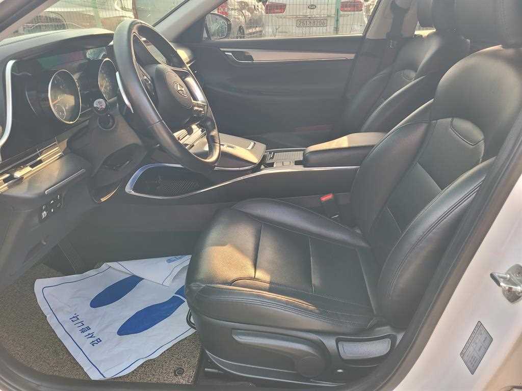 HYUNDAI Grandeur - Vista 7