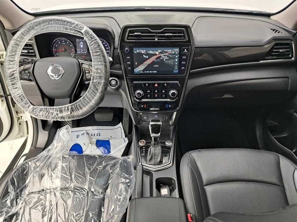 Ssangyong Tivoli - Vista 6