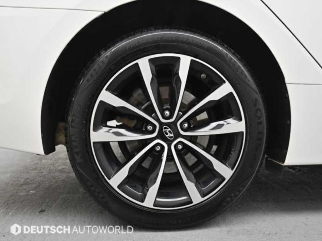 HYUNDAI i40 - Vista 5