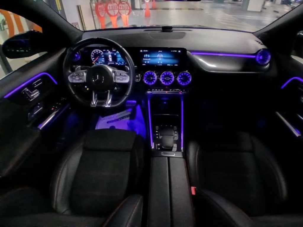 Mercedes Benz GLA Class - Vista 6