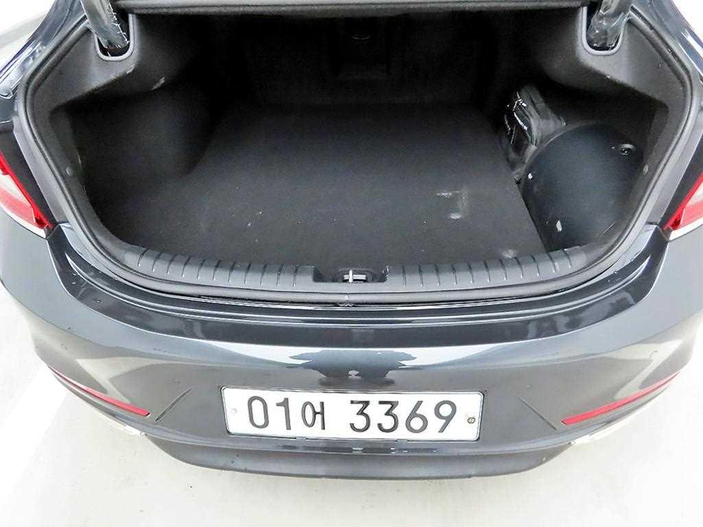 HYUNDAI Grandeur - Vista 5