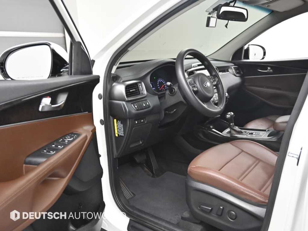 KIA Sorento - Vista 11