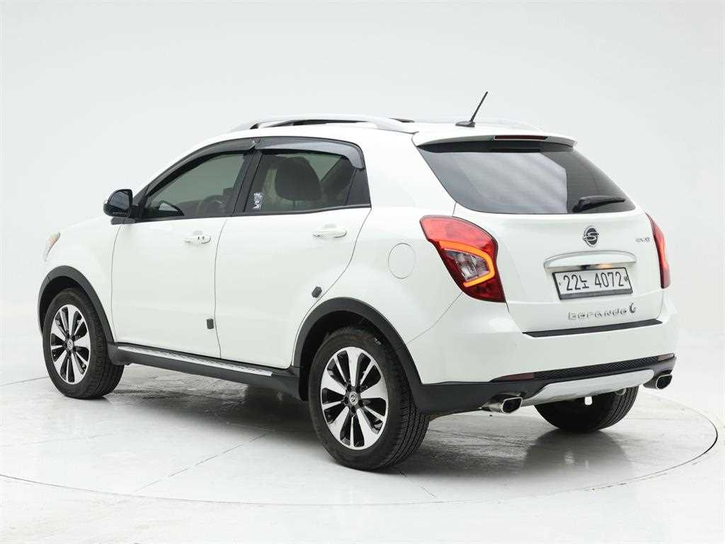 Ssangyong Korando - Vista 4