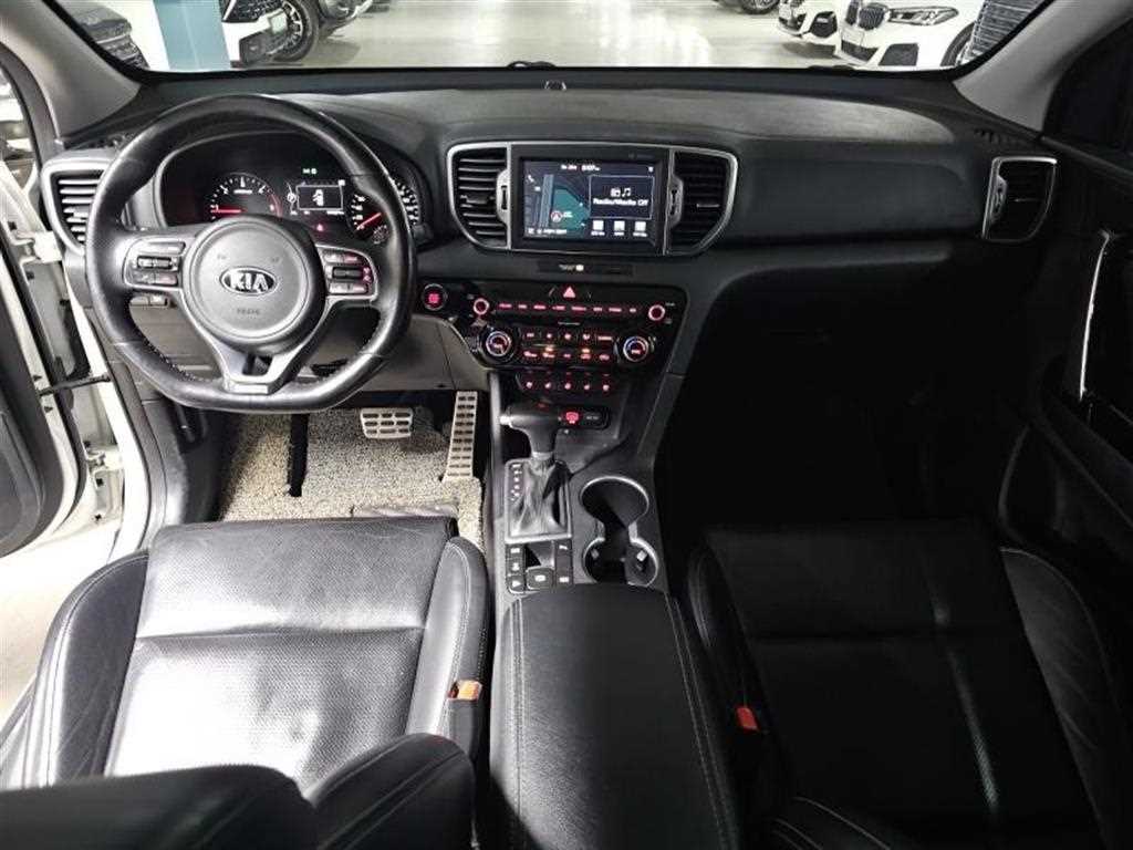 KIA Sportage - Vista 5