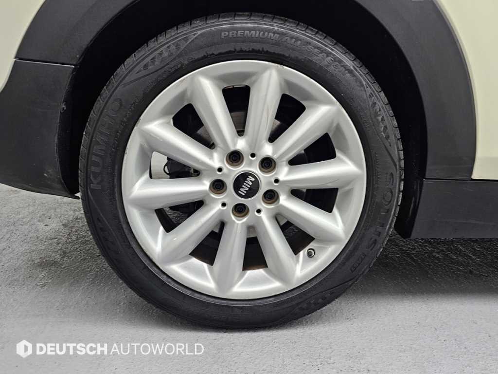 Mini Clubman - Vista 6