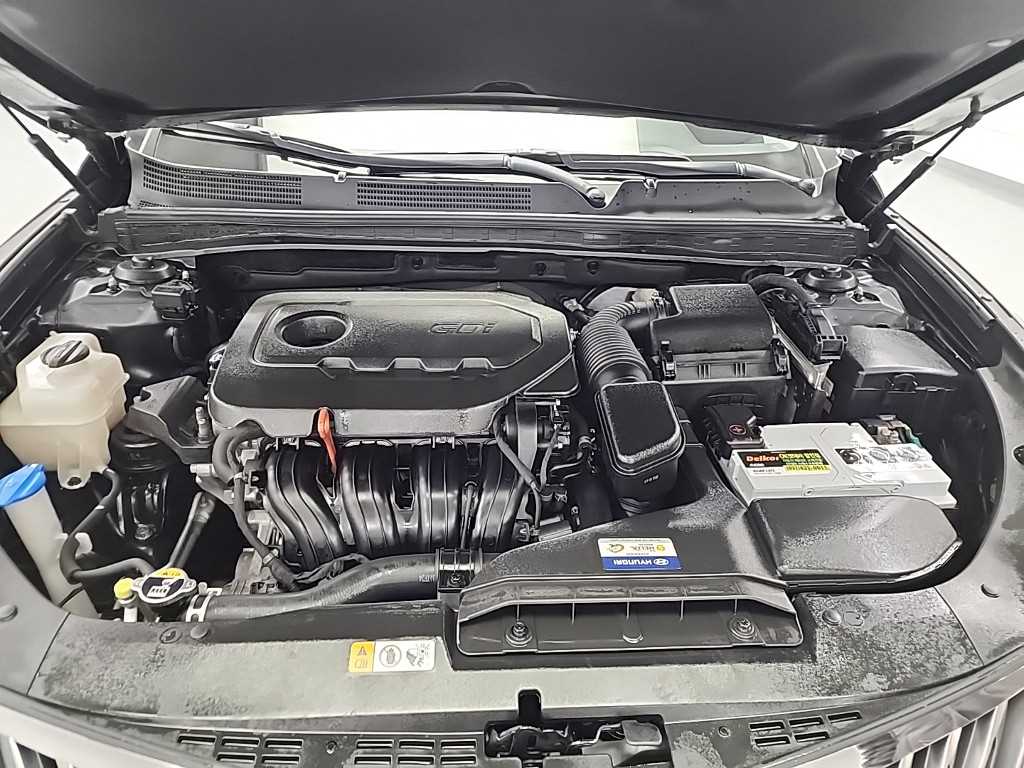 HYUNDAI Grandeur - Vista 5