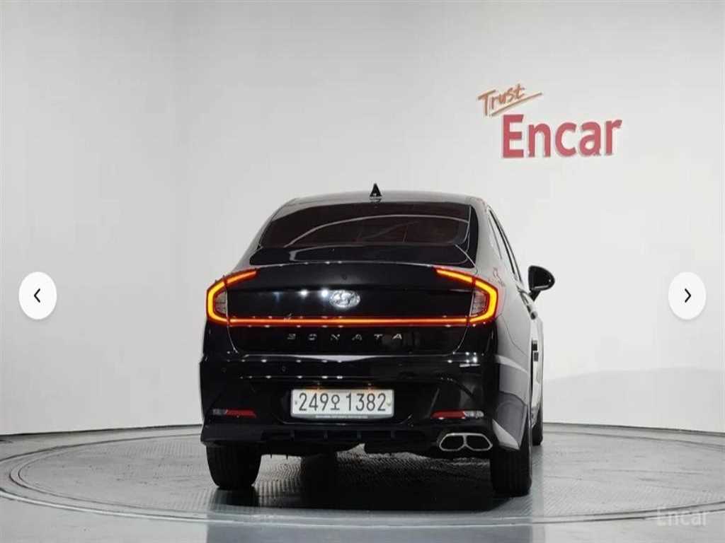 HYUNDAI Sonata - Vista 4