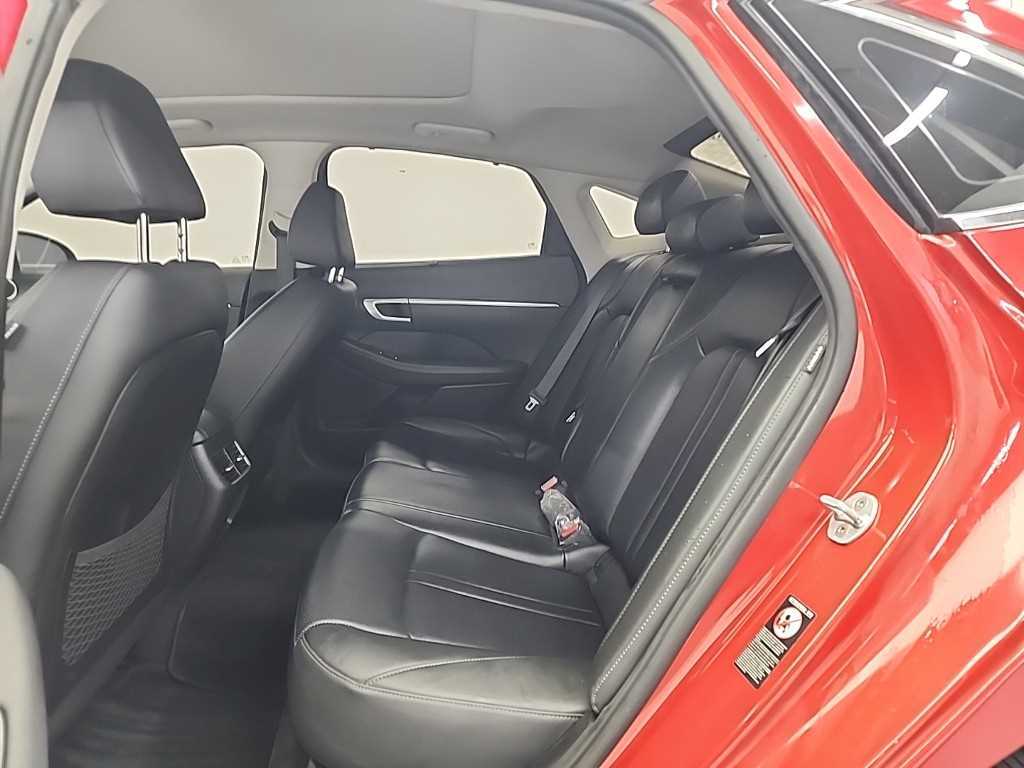 HYUNDAI Sonata - Vista 12