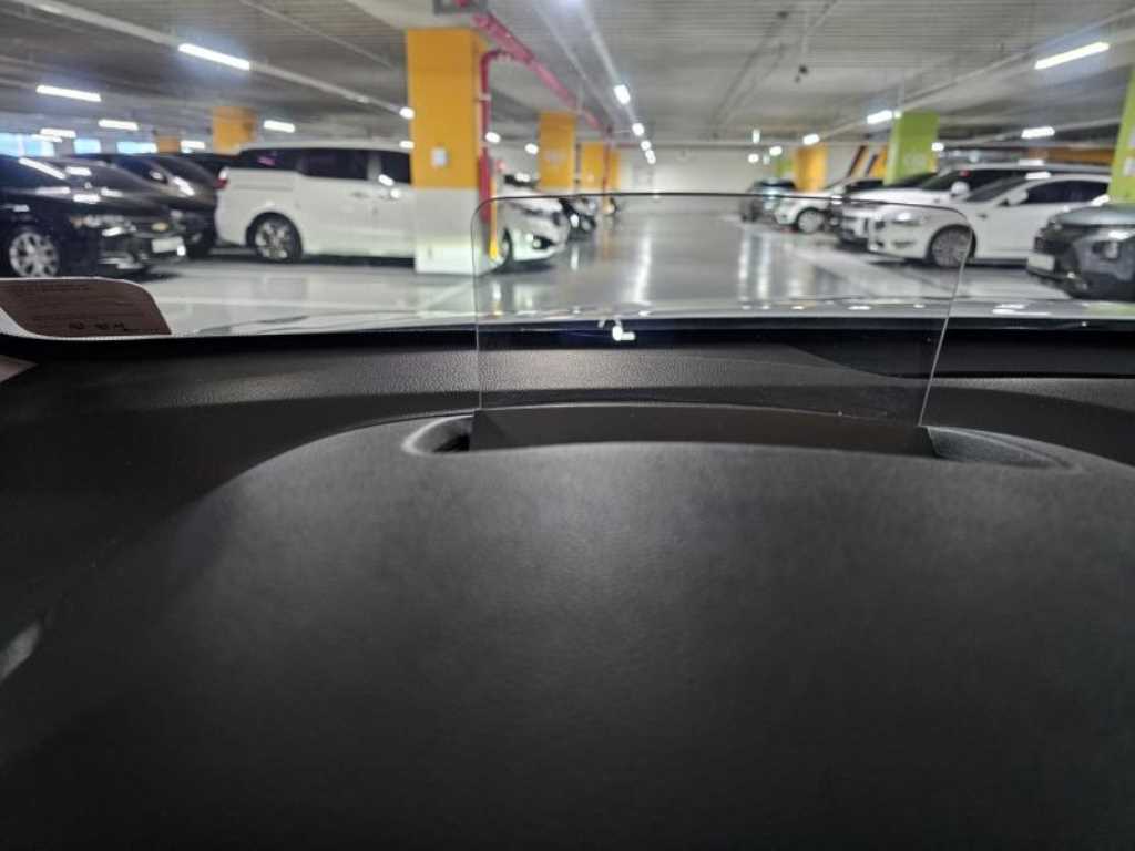 HYUNDAI Kona - Vista 11