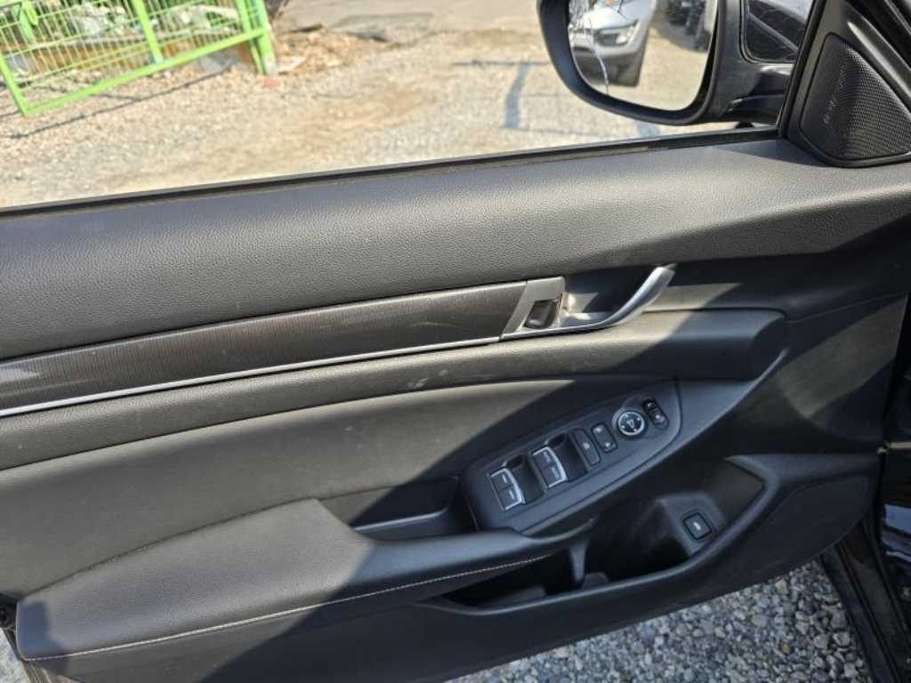 Honda Accord - Vista 11