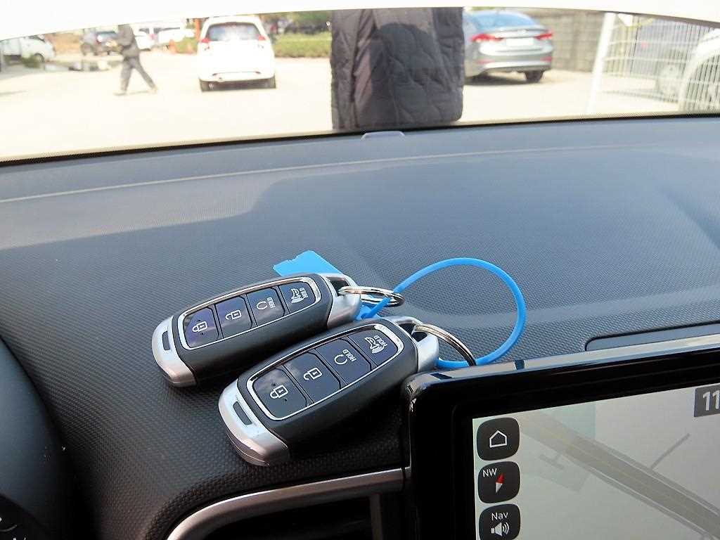 HYUNDAI Venue 2021 Gris - Importación desde Corea - HF Imports Iquique - Foto 16