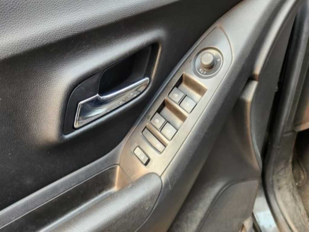 Chevrolet Trax 2017 Gris - Importación desde Corea - HF Imports Iquique - Foto 13