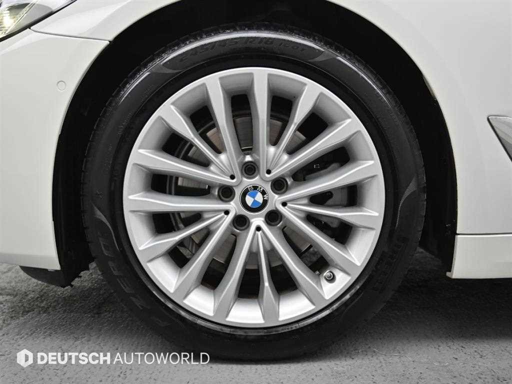 BMW 5 Series - Vista 5