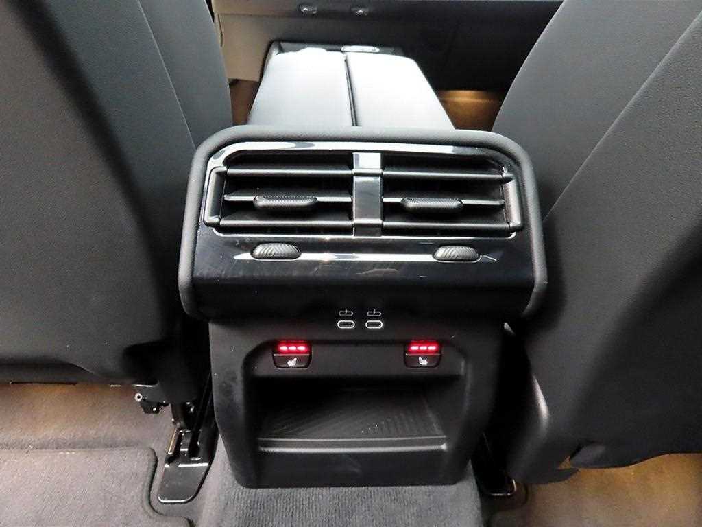 BMW 5 Series 2025 Negro - Importación desde Corea - HF Imports Iquique - Foto 17