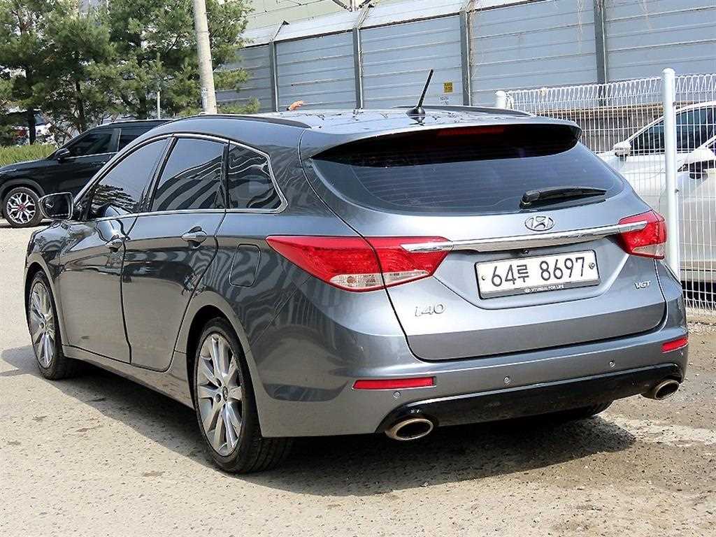 HYUNDAI i40 - Vista 3