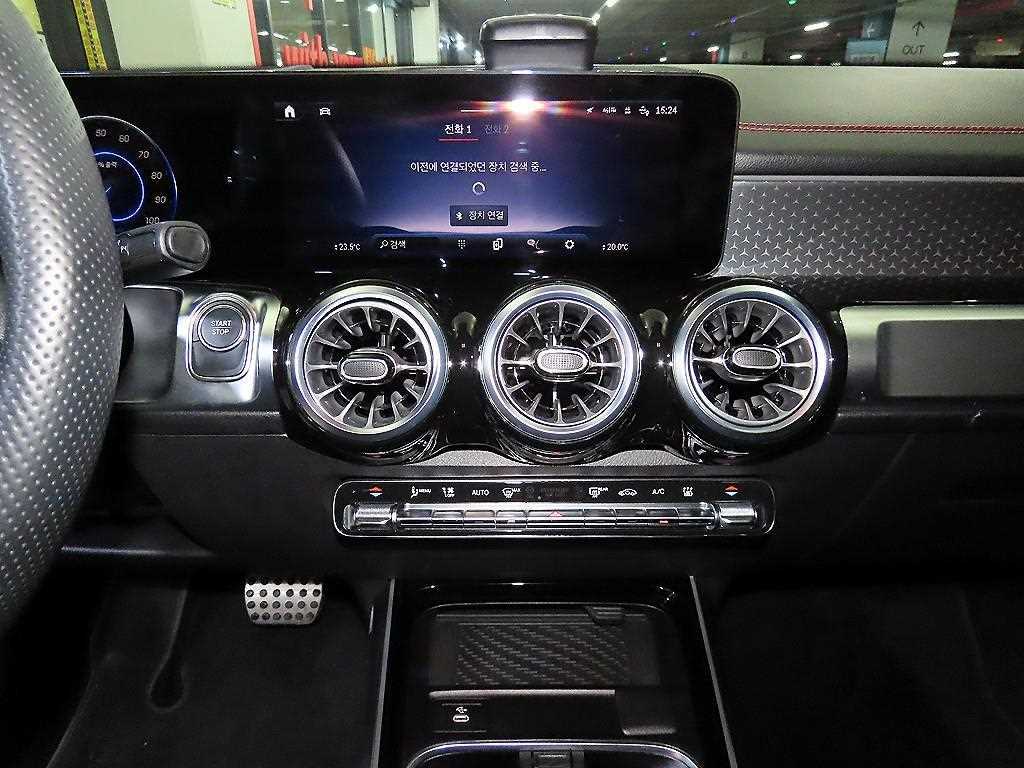 Mercedes Benz EQB - Vista 11