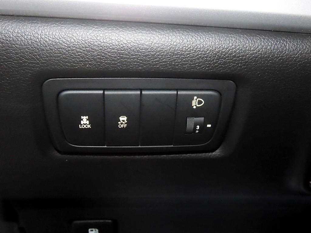 Ssangyong Korando 2015 Negro - Importación desde Corea - HF Imports Iquique - Foto 13