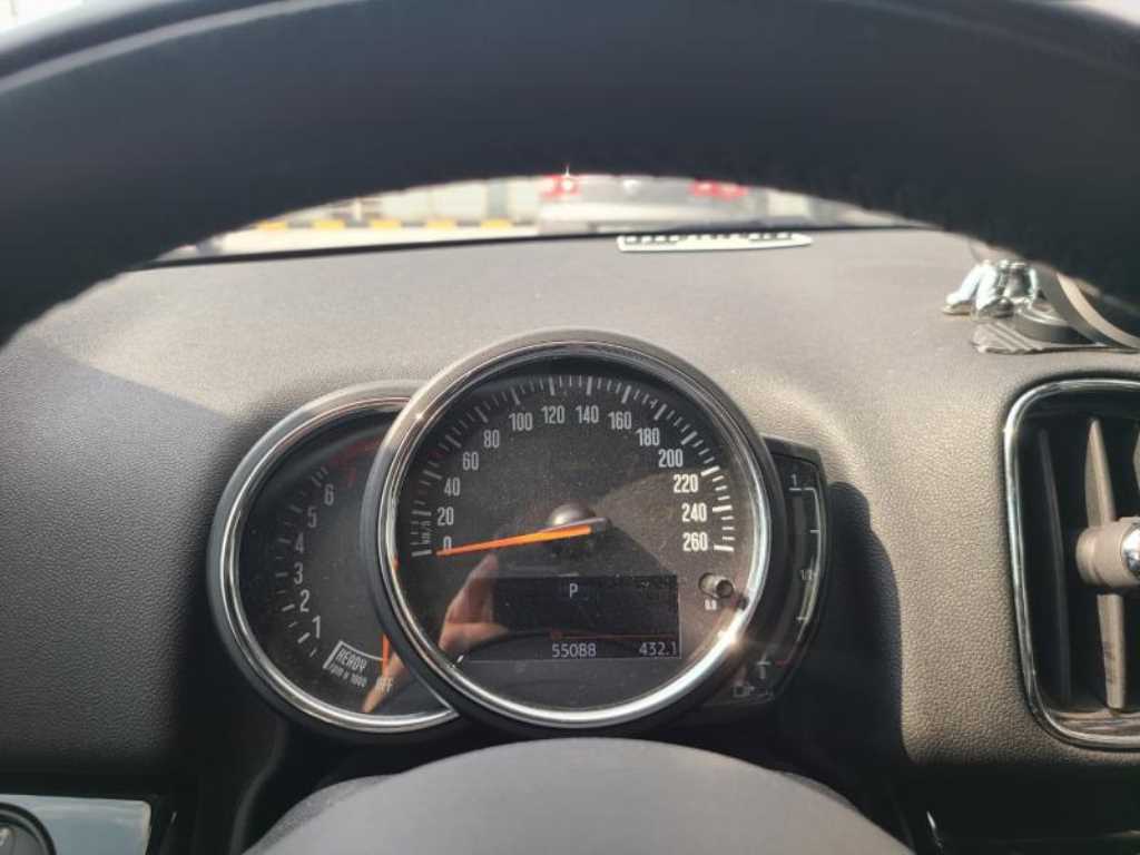 Mini Countryman - Vista 10