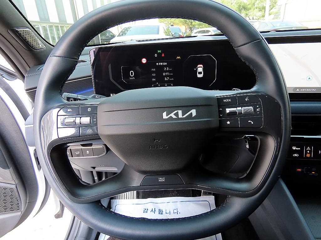 KIA K8 - Vista 8