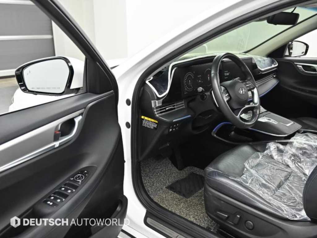 HYUNDAI Grandeur - Vista 11