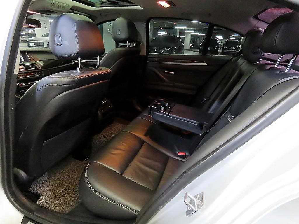 BMW 5 Series - Vista 7