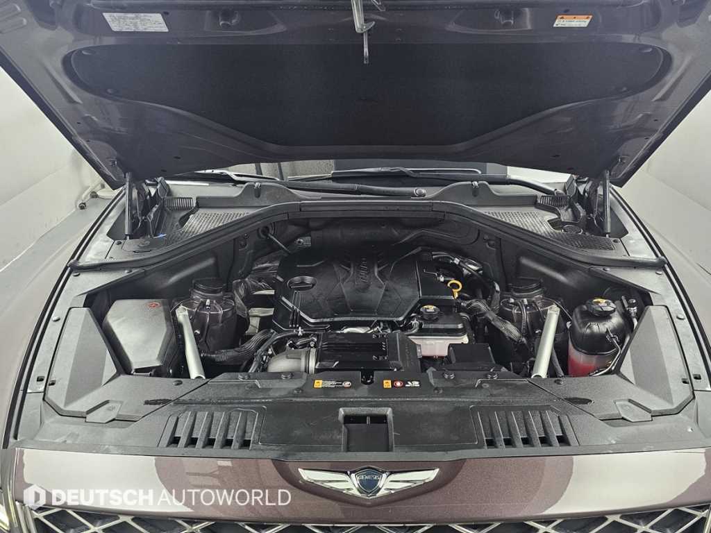 Genesis GV80 - Vista 6