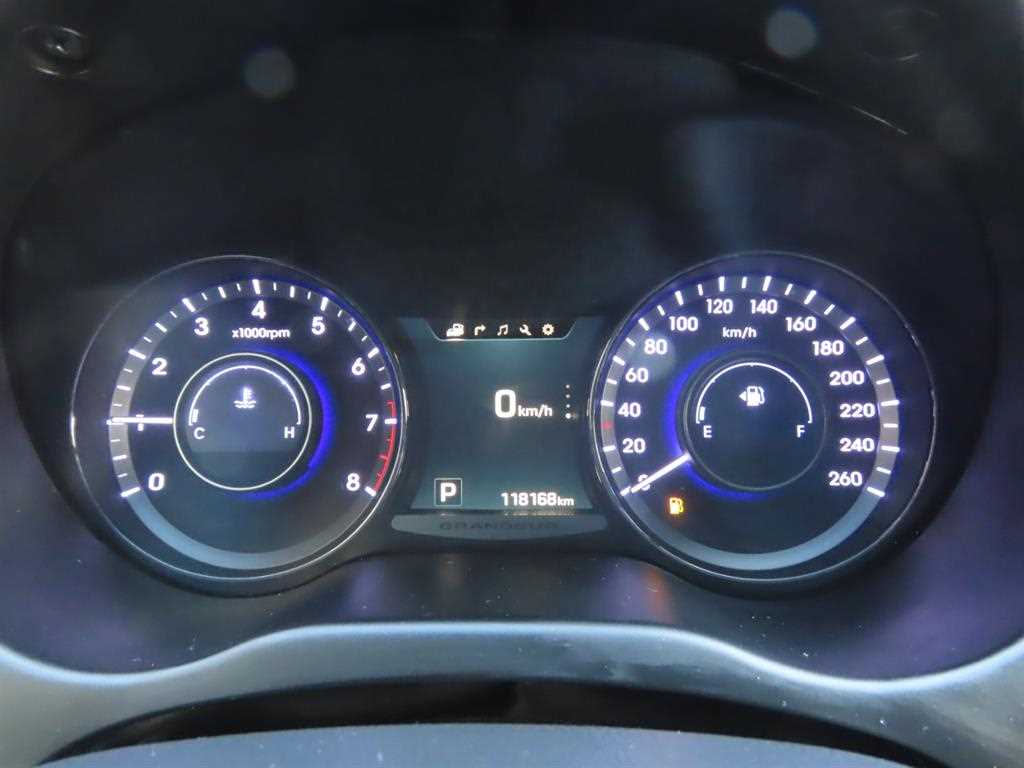 HYUNDAI Grandeur - Vista 8