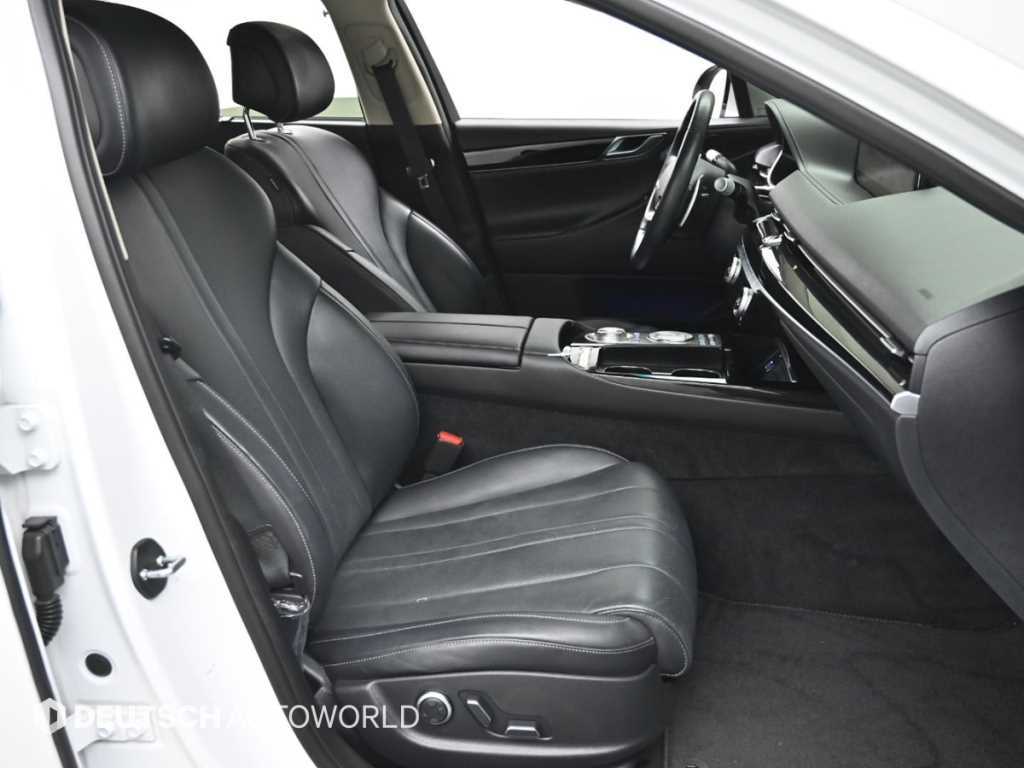 Genesis G80 - Vista 10