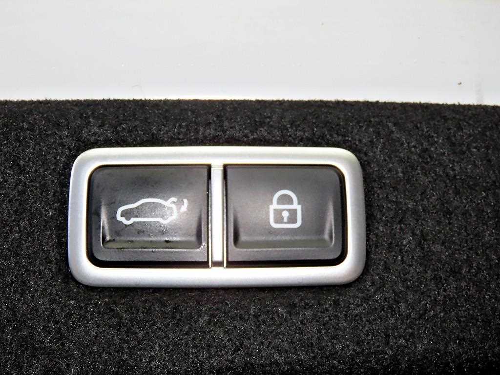 Genesis G70 2021 Blanco - Importación desde Corea - HF Imports Iquique - Foto 16