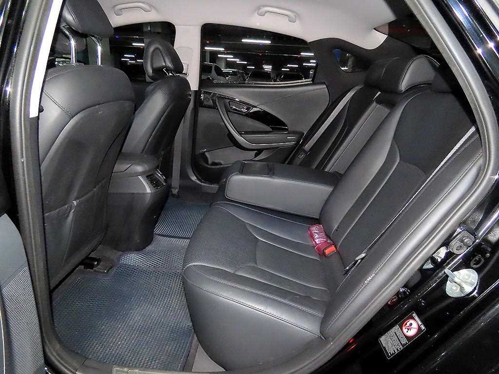 HYUNDAI Grandeur - Vista 7