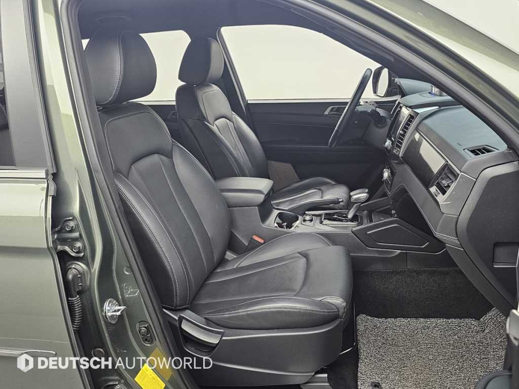 Ssangyong Rexton - Vista 10