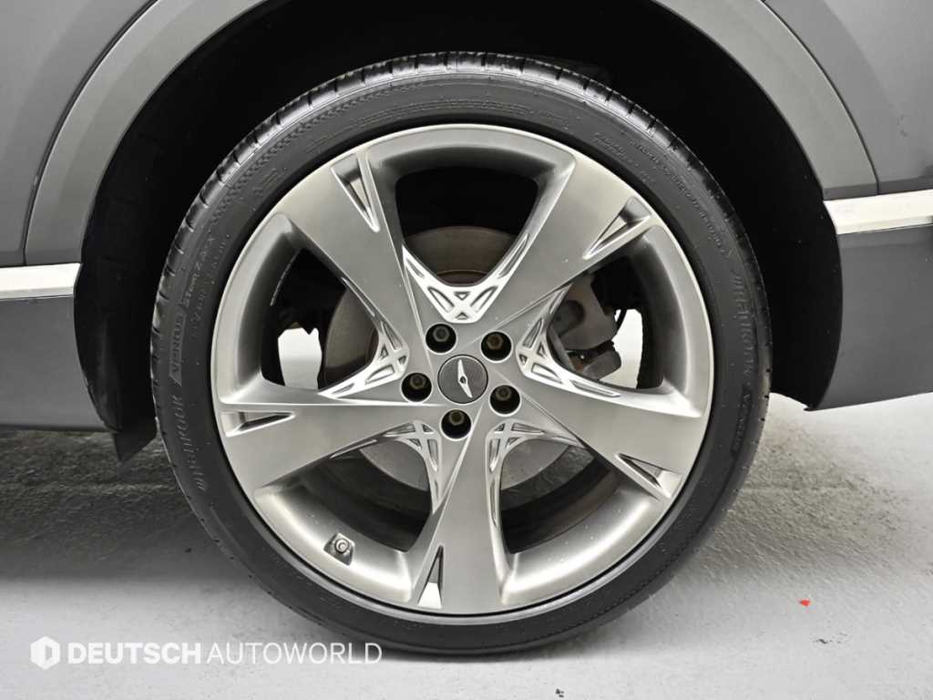 Genesis GV80 - Vista 5