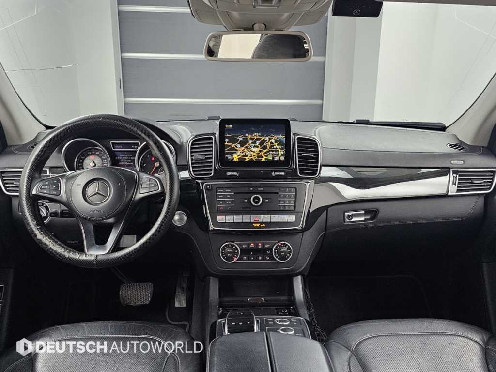 Mercedes Benz GLS Class - Vista 8