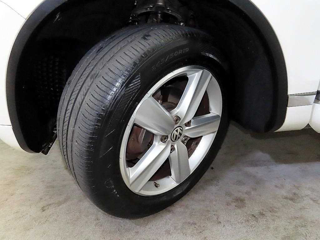 Volkswagen Touareg 2012 Blanco - Importación desde Corea - HF Imports Iquique - Foto 20