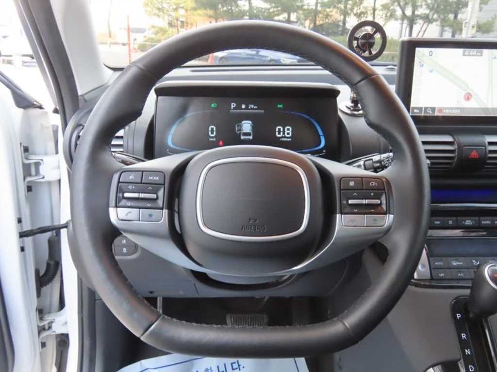 HYUNDAI Casper - Vista 10