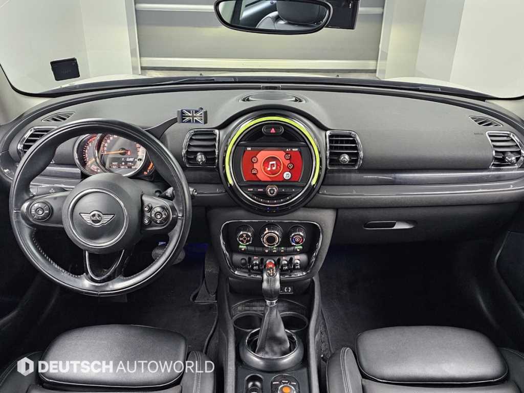 Mini Clubman - Vista 8