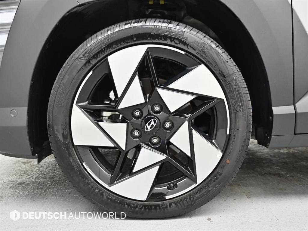 HYUNDAI Kona - Vista 5