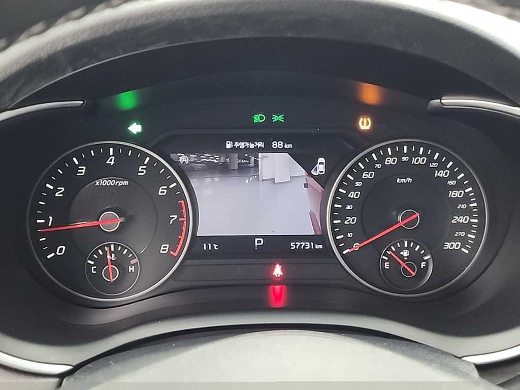 KIA Stinger - Vista 6