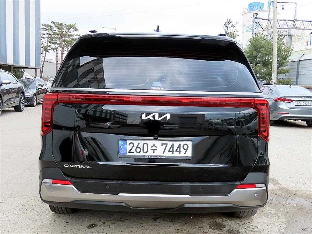 KIA Carnival - Vista 4