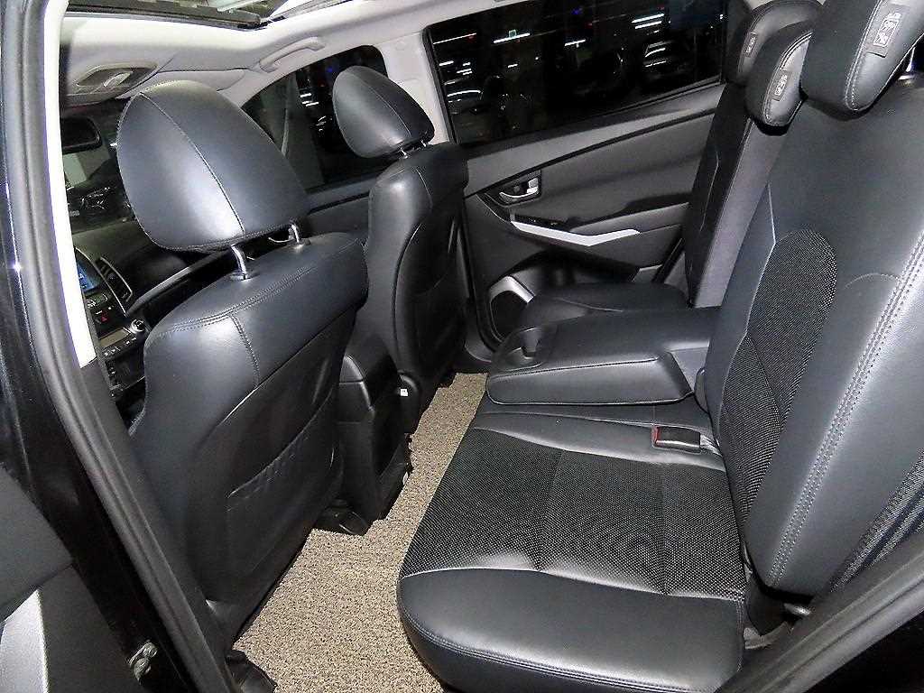 Ssangyong Korando - Vista 7