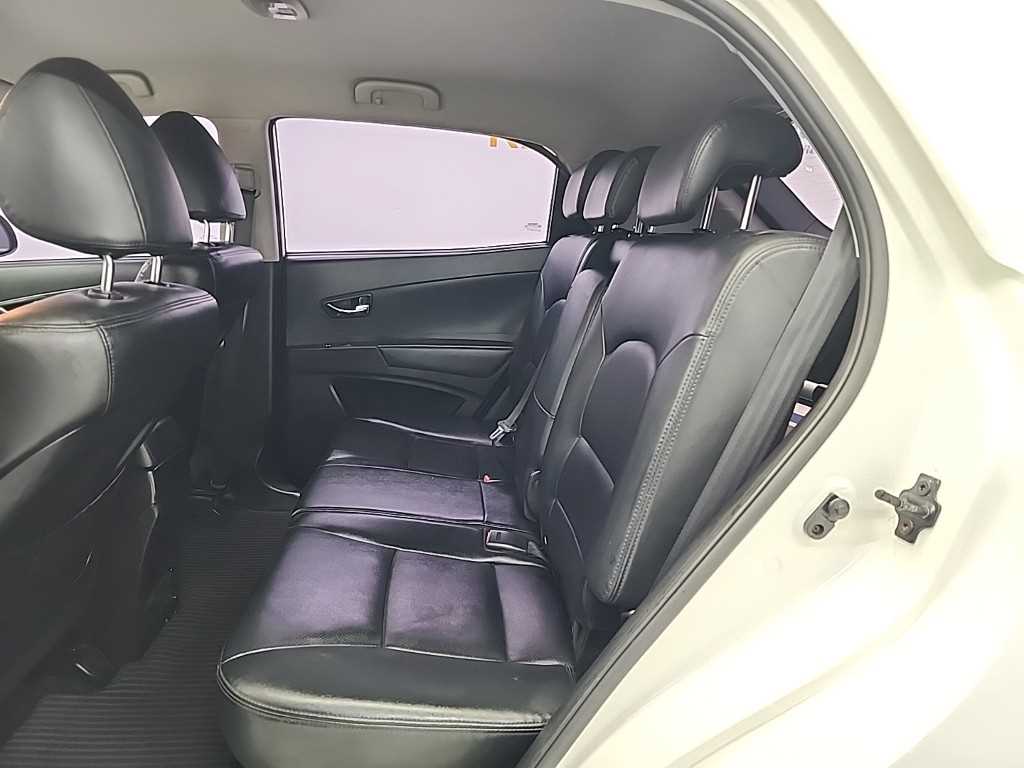 Ssangyong Korando - Vista 12