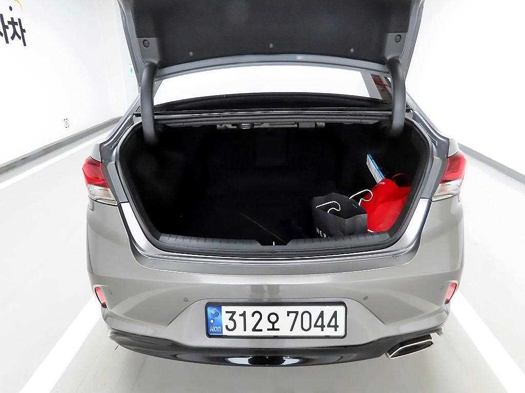 HYUNDAI Sonata - Vista 5