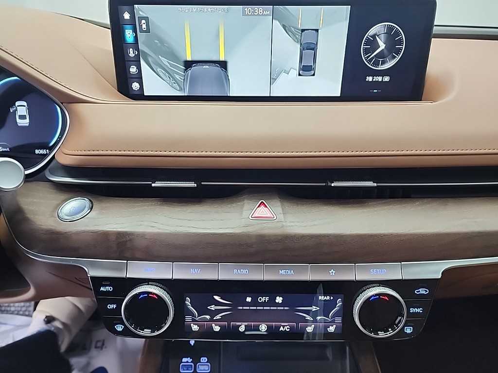 Genesis G80 - Vista 10