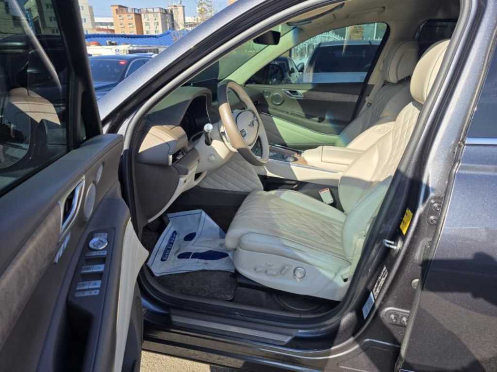 Genesis GV80 - Vista 5