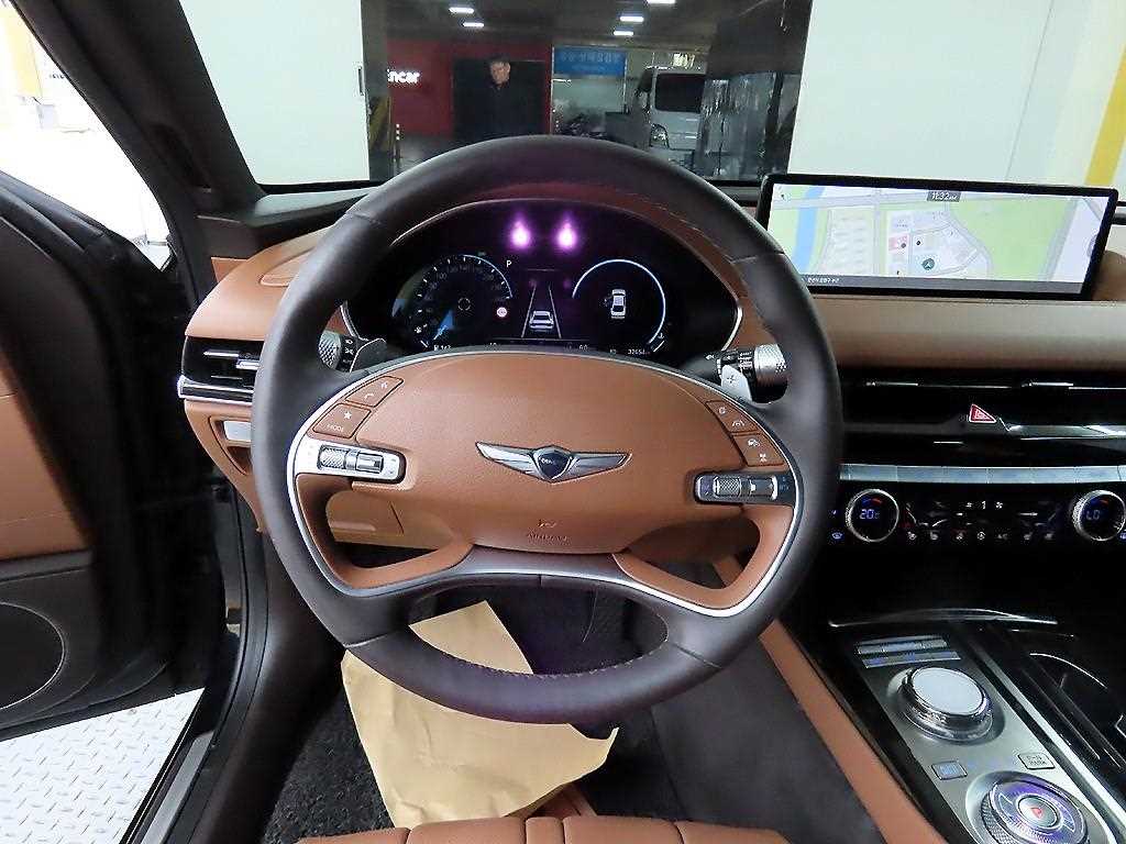 Genesis G80 - Vista 9