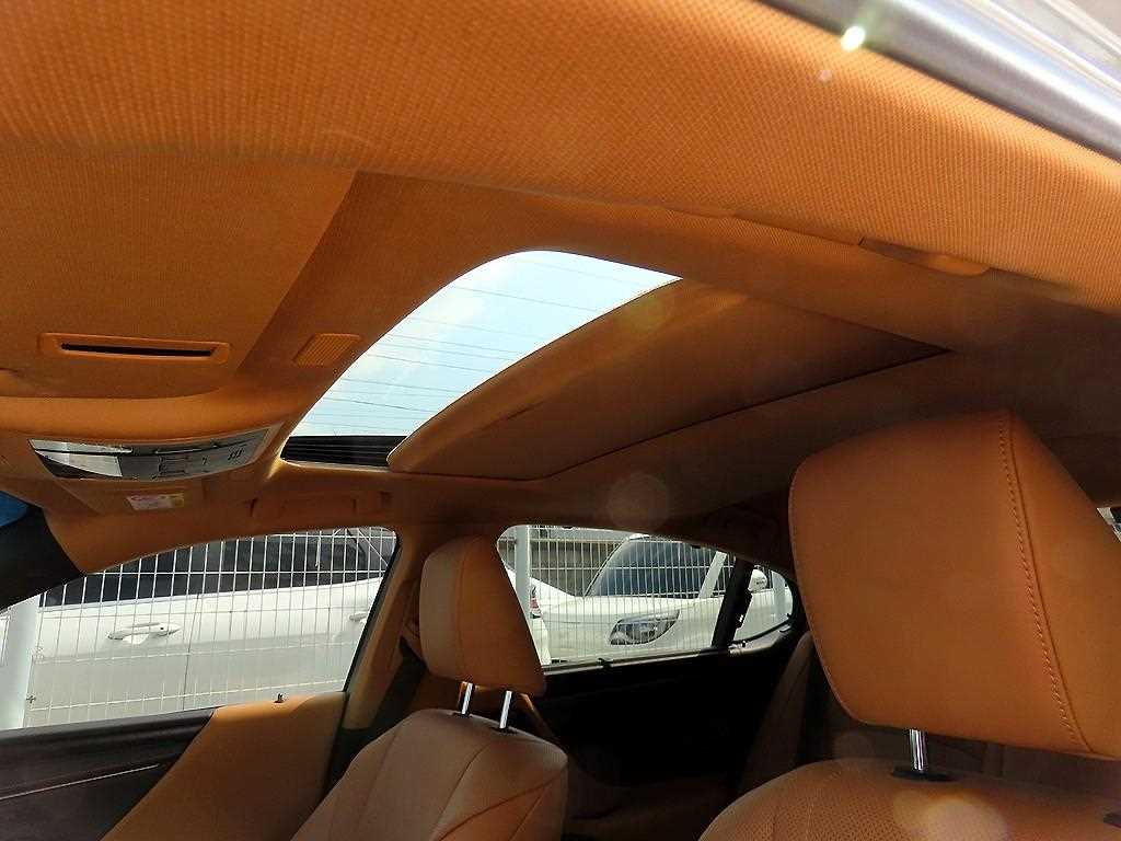 Lexus ES 2023 Plateado - Importación desde Corea - HF Imports Iquique - Foto 17