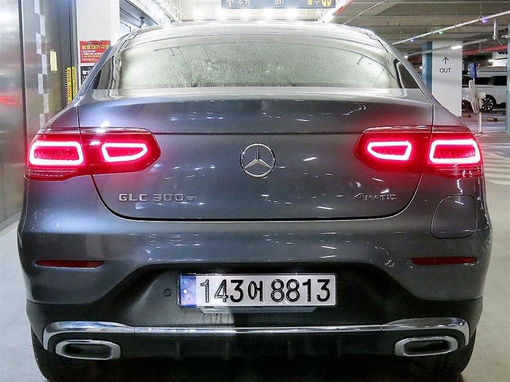 Mercedes Benz GLC Class - Vista 5