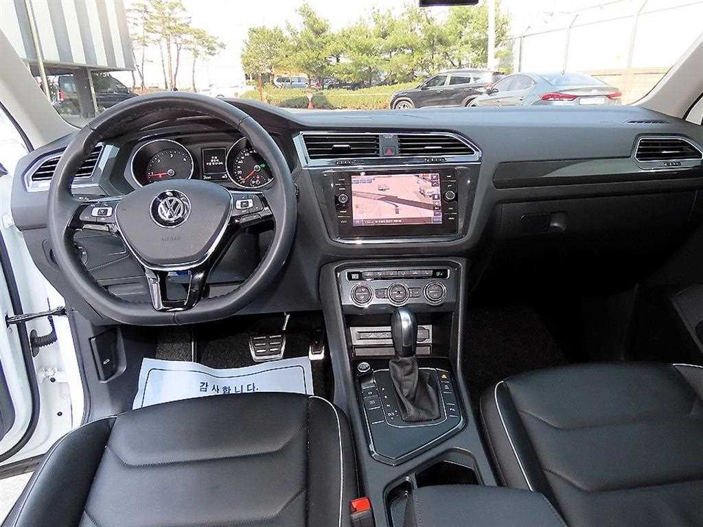 Volkswagen Tiguan - Vista 7