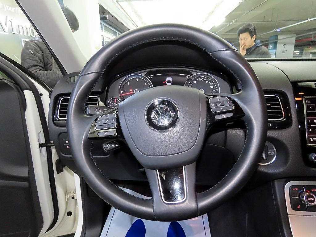 Volkswagen Touareg - Vista 8